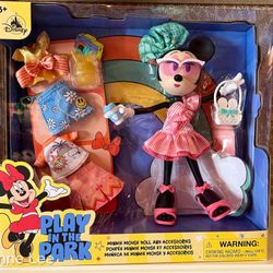 MINNIE MOUSE DOLL AND ACCESSORIES