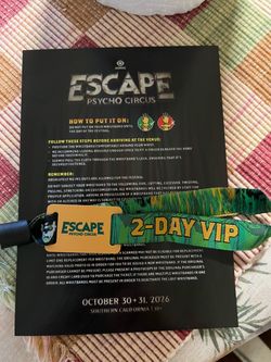 Escape Psycho Circus Day 2 VIP Halloween