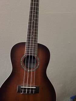 Cordoba 15 CM E Concert Ukulele