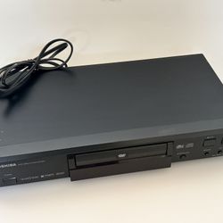 Toshiba Video DVD Player with RCA Cables Model No. SD-K600U NO Remote