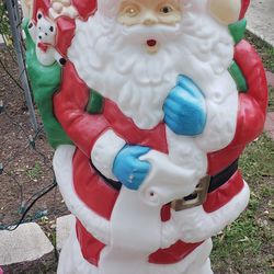Vintage Santa Blow Mold Yard Art Plastic Desco Christmas 