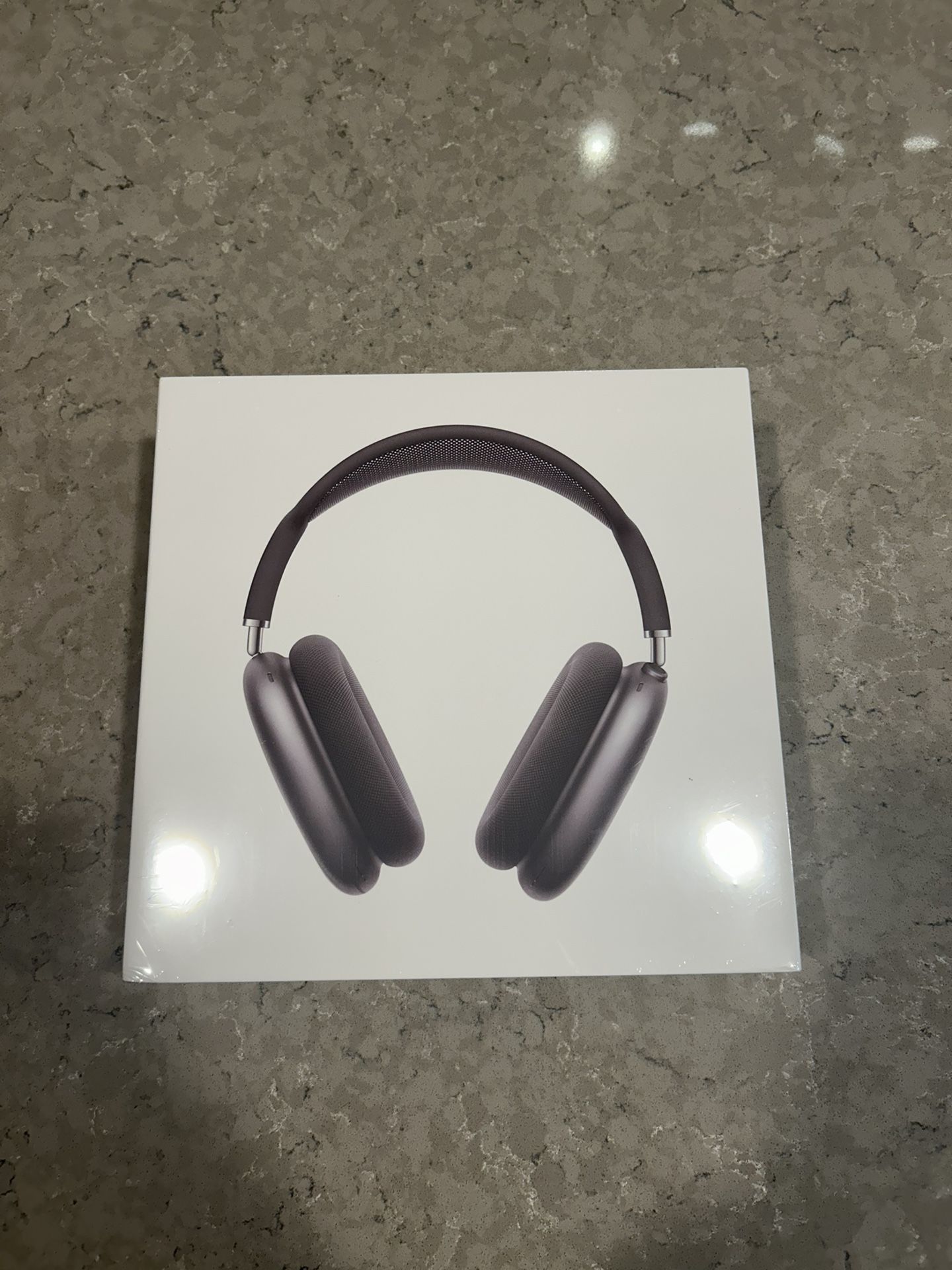 AirPod Max - Black (OPEN BOX)