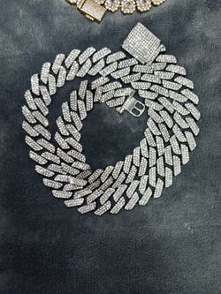 Moisanite Cuban Chain