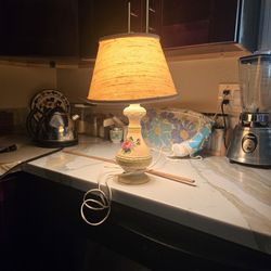 Hand Painted In Italy  Side Table Lamp Vintage