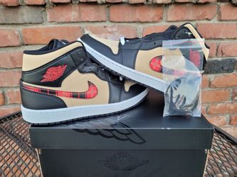 Jordan 1 Mid “Tartan Swoosh”