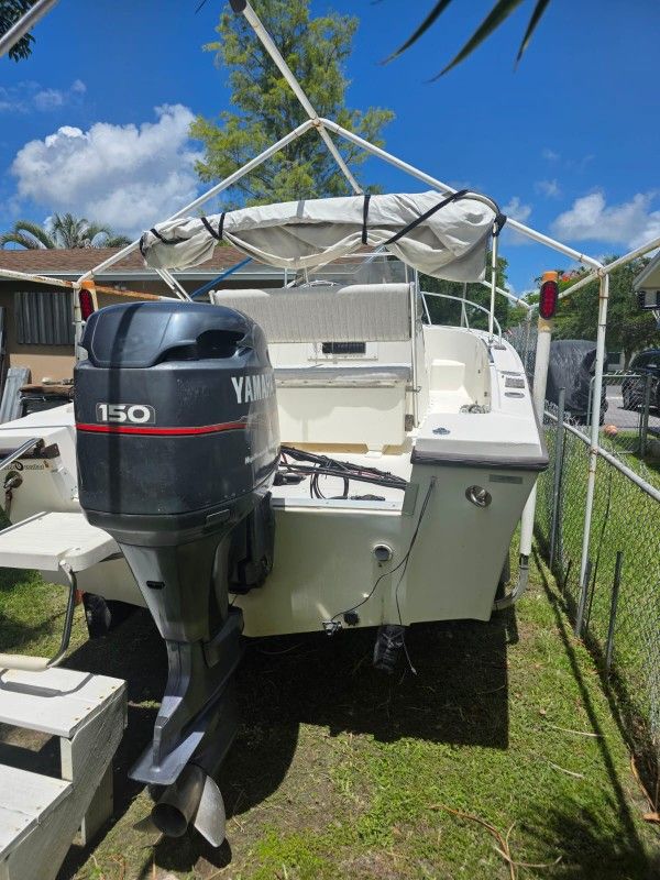 1990 Mako 20 Ft Center Console Open Fisherman Boat