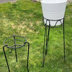 Plant Stands And Flower Pot