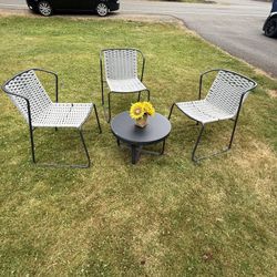 Patio/Outside Furniture!  3 Chairs With The Table With Glass Top. (Prop Not Included)