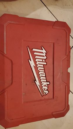 Milwaukee tools box