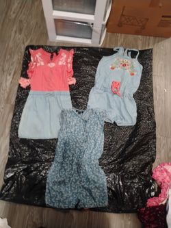 Clothes. Girls. 4T