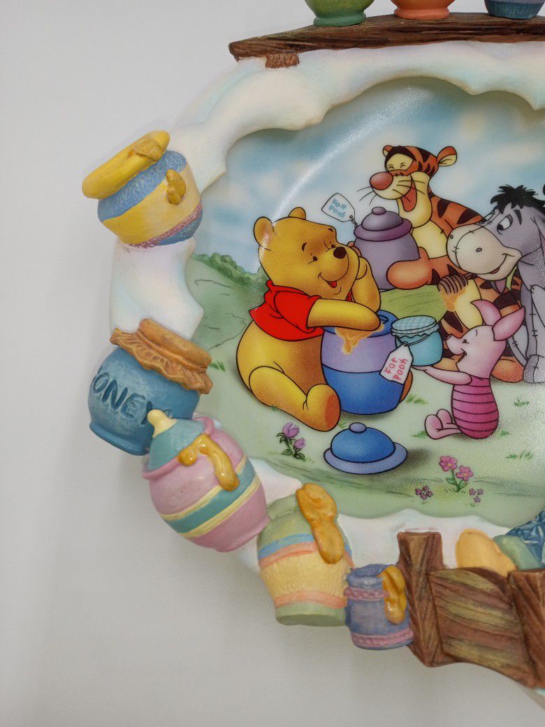 Pooh's Sweet Dreams Collection "A Smackeral of Fun for Everyone" 3D Plate 1998