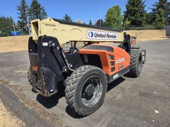 JLG 943 (9,000lb reach forklfift / telehandler)