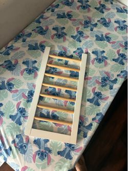 Toddler bed