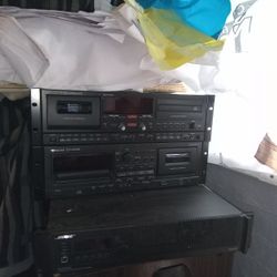 Tascam Cd A500.   Cc222mkll. 