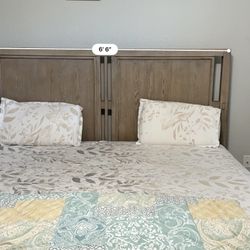 King/Cal King Wooden Headboard and metal Box