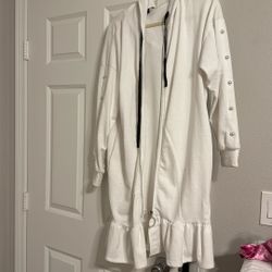 Long White Europe Still Cardigan 15$ 