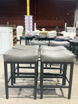 🔥Set of 4🔥Barstools with Thick Bonded Leather Saddle Seats & Heavy Duty Metal Base for Kitchen Counter, Easy Assembly(Gray)💰199$  🔥🔥🔥Second Loca