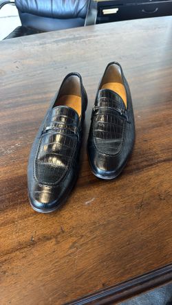 Shoes 12 M