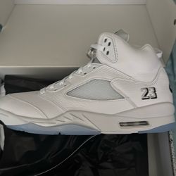 Jordan 5 white metallic 11.5