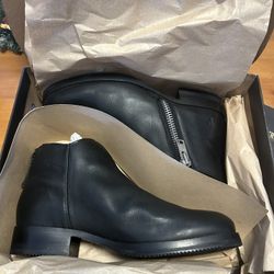 Frye-Brand New In Box. Size 9.5 But Fits Like A 10. Madison Moto Shootie Short Black Zipper Boot-HOT