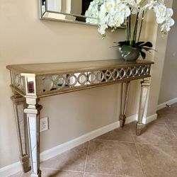 Console table 