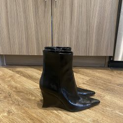 Black ZARA Boots With Heels (Wedge) Size 8