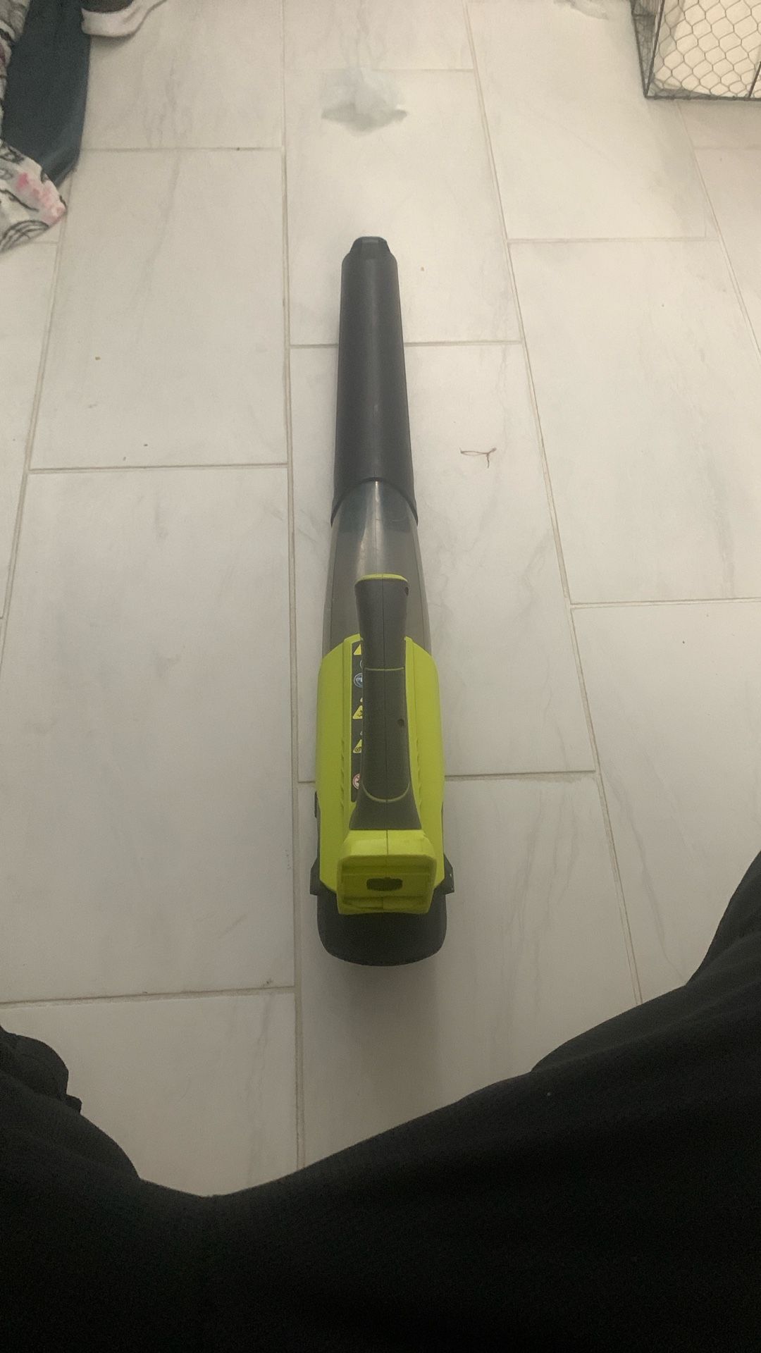 Leaf Blower