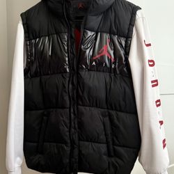 Jordan Boys Jacket 12/13 Years Old 