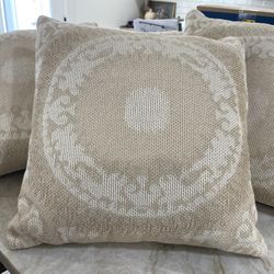 Throw pillows - 4 Available 