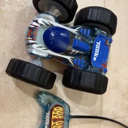 Tonka R/C stunt car double-sided