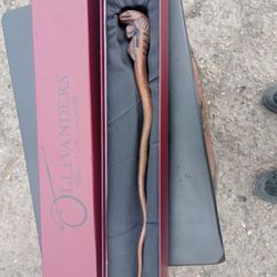 OFFICIAL HARRY POTTER SKULL WAND BY OLLIVANDERS NEW IN BOX