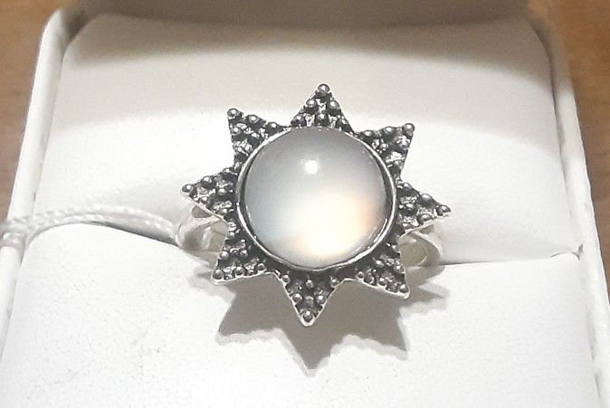 Sterling Silver Moonstone Ring 