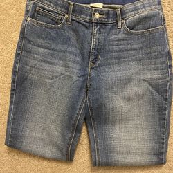 Woman’s Levi Strauss Jeans 