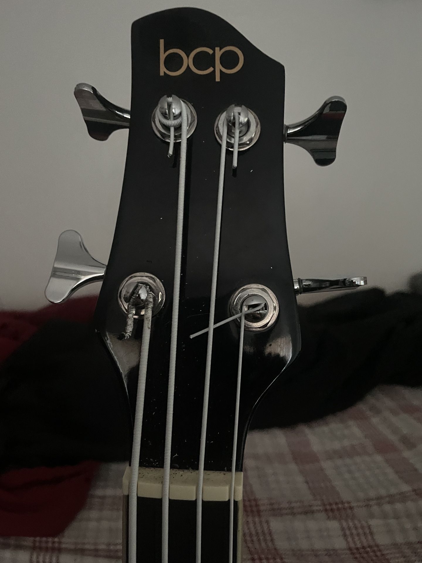 Bajoloche/Bass Guitar 4 String