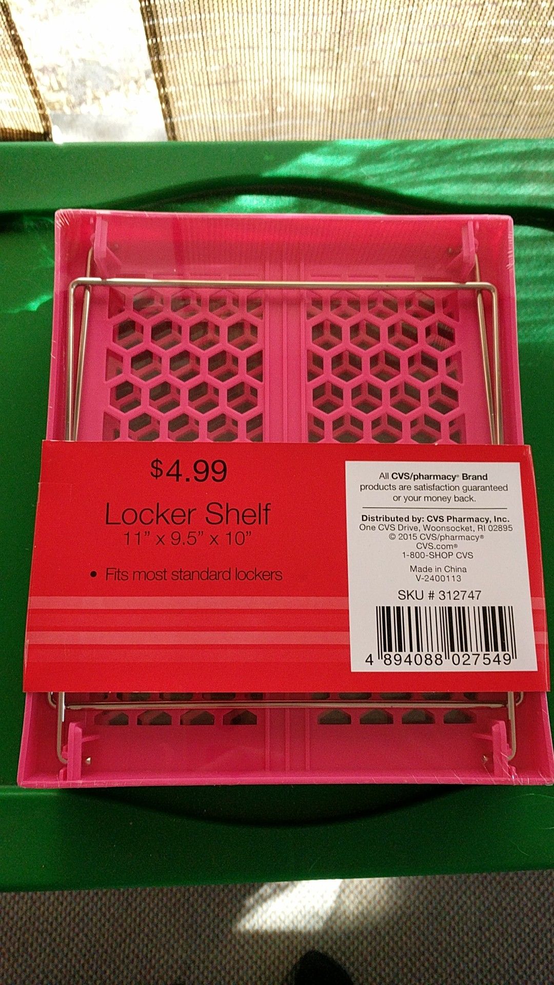 Locker shelf