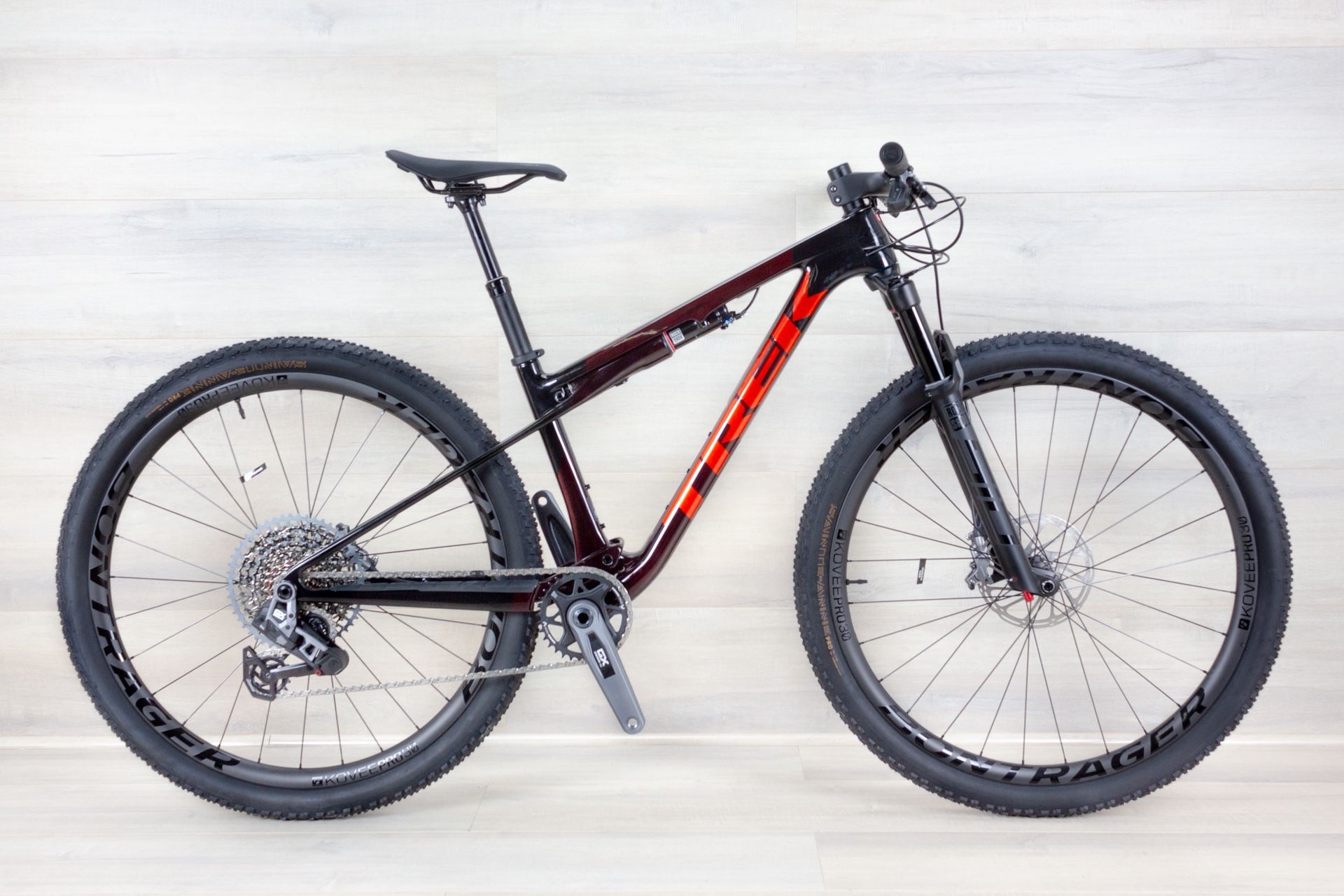 Trek Supercaliber SLR 9.8 GX AXS Gen 2, Size - M, Full carbon cross country mountain bike