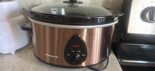 crockpot and mini crockpot