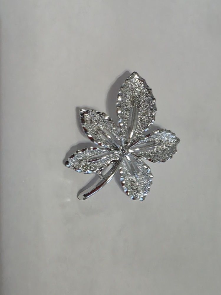 Vintage Silver Leaf Brooch Sara Coventry