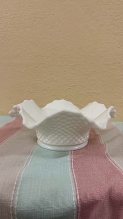 Vintage 1950s Westmoreland Milk Glass Ruffled Bowl (9.5")
