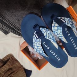 Size 7 Sandals Rocket Dog