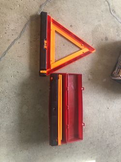 Jumper Cables, Warning Triangles.