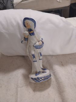 Hand pai teddy porcelain figure