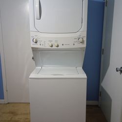 GE Laundry Center Electric Washer And Dryer 