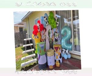 Charm Celebrations with Creative Birthday Balloon Art street make