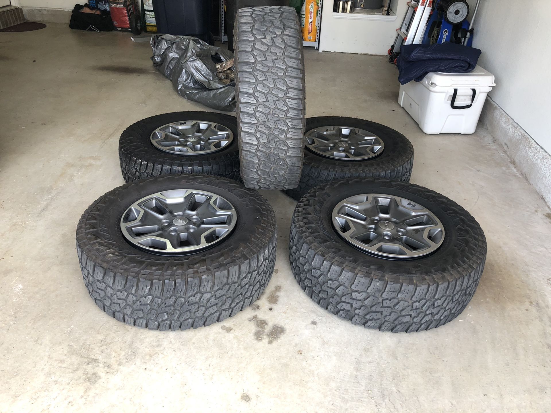 Jeep 33” Tires