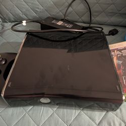 Xbox 360 S And Controller