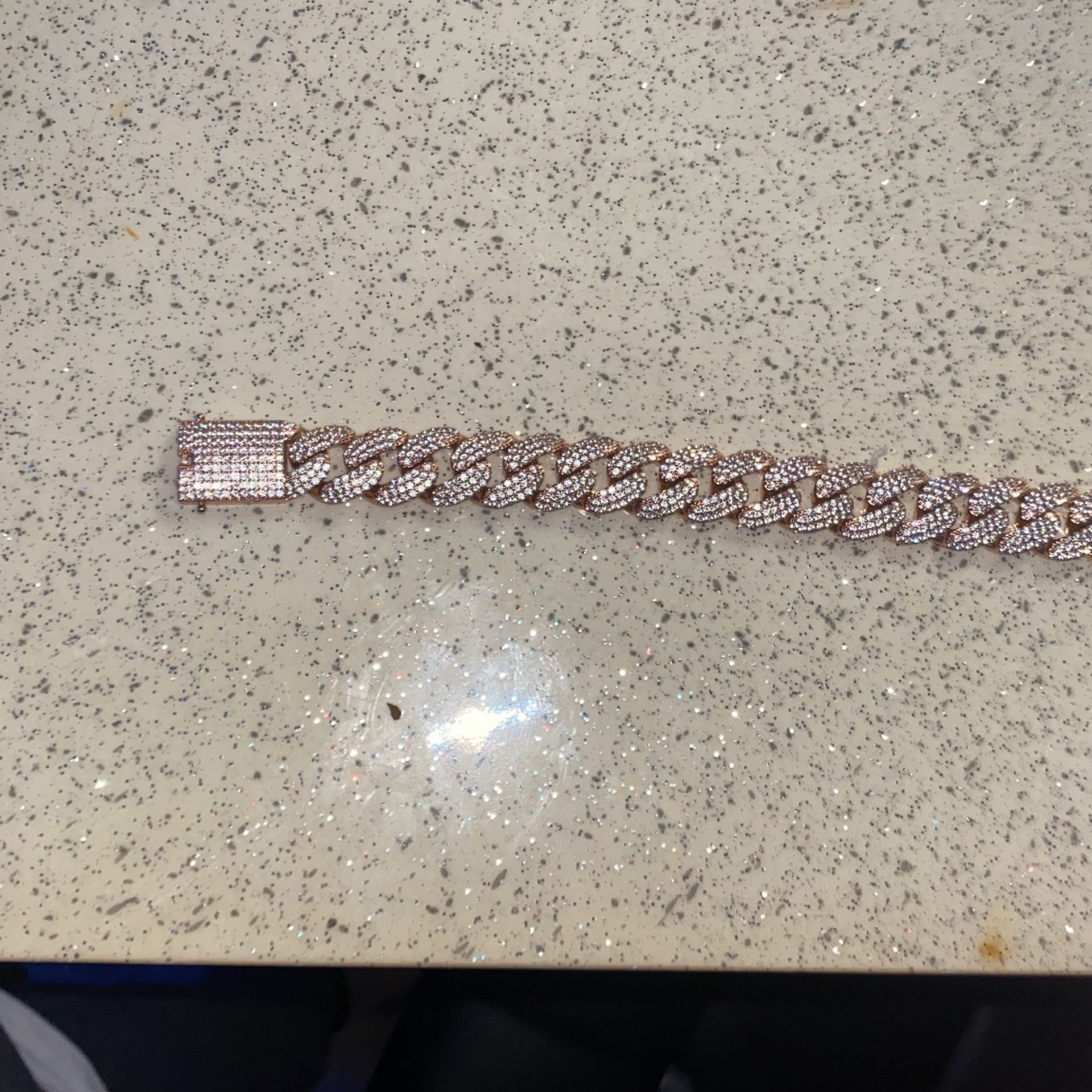 ROSE GOLD CUBAN LINK BRACELET (Moissanite)