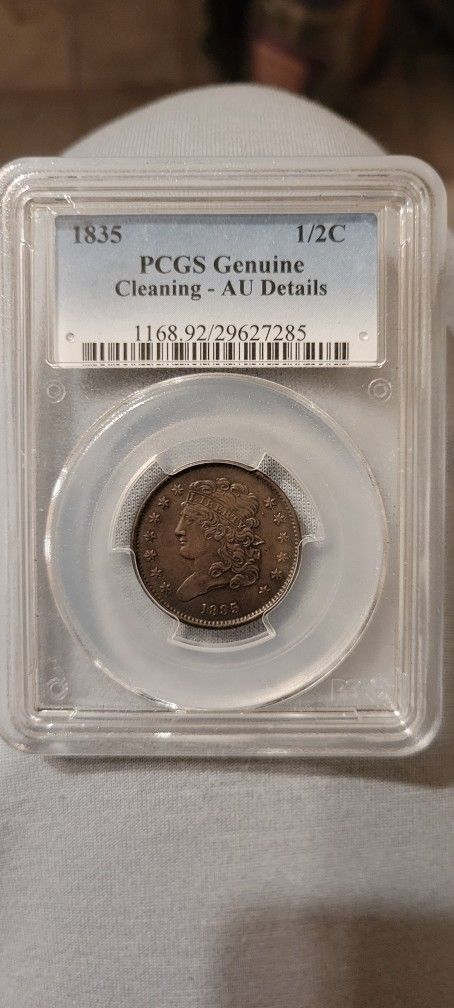 1835 1/2C AU Details with a DDR in CENT
