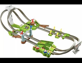 Hot Wheels Mario Kart Toy Track