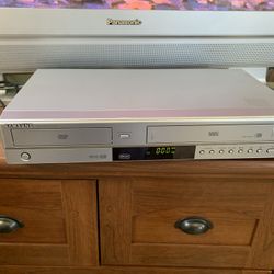 Samsung DVD & VHS (No Remote or Av Cable)